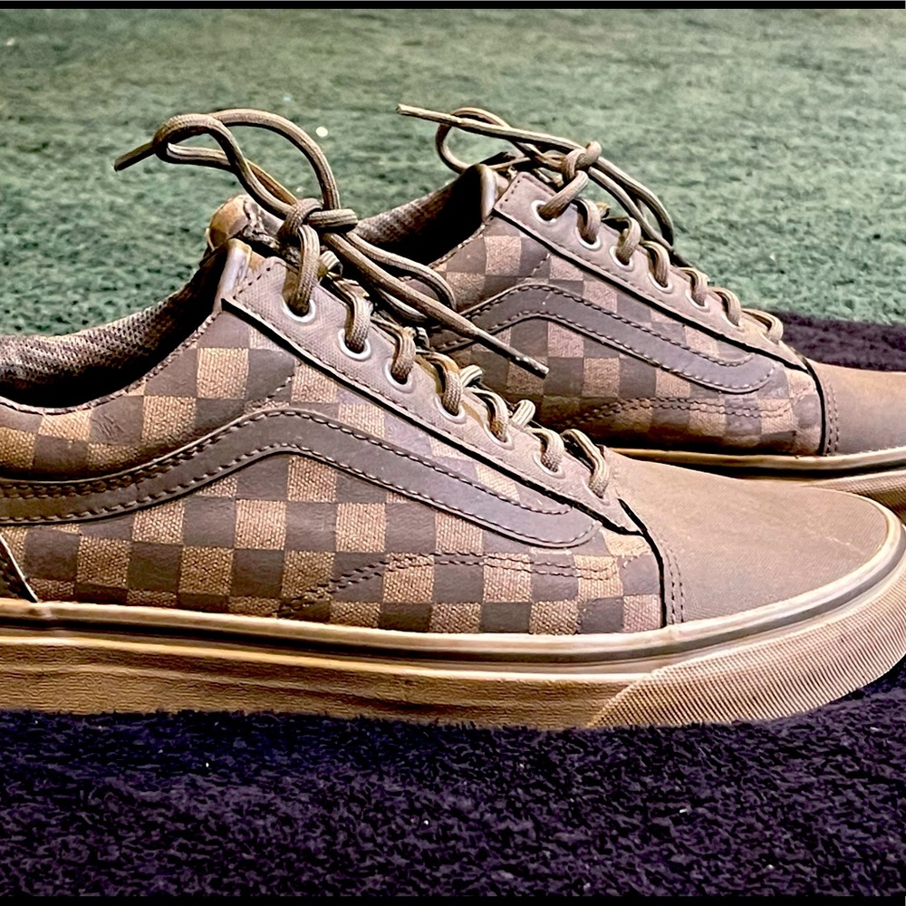 Vans size 9 1/2 waterproof vans waterproof shoelaces great for outdoor